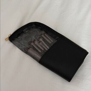 MAANGE Makeup brushes & black mesh pouch